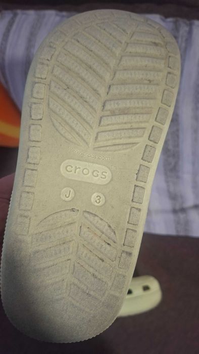 Дітячі крокси лімонні Crocs