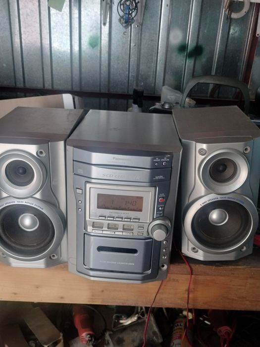 Wieża Panasonic.