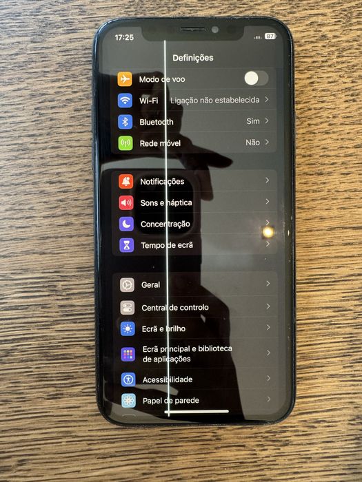 Iphone XS 256GB - funcional mas com risco no ecrã