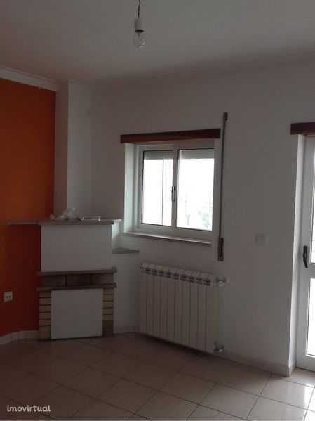 T2 +2 compartimentos com 60m2, aquec. central a gás natural, Viseu