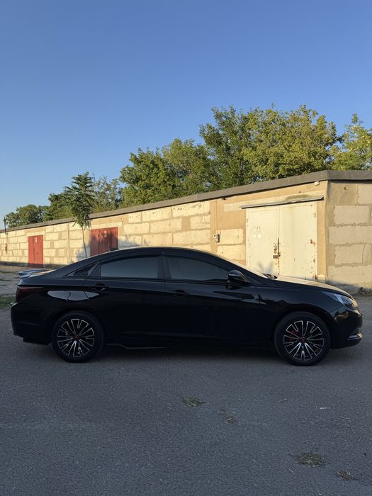 Hyundai Sonata 2013 VIN KMHEC41LBEA592888 фото оголошення 7 з 24