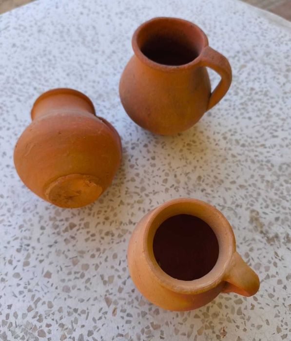 Antigos Púcaros em Barro