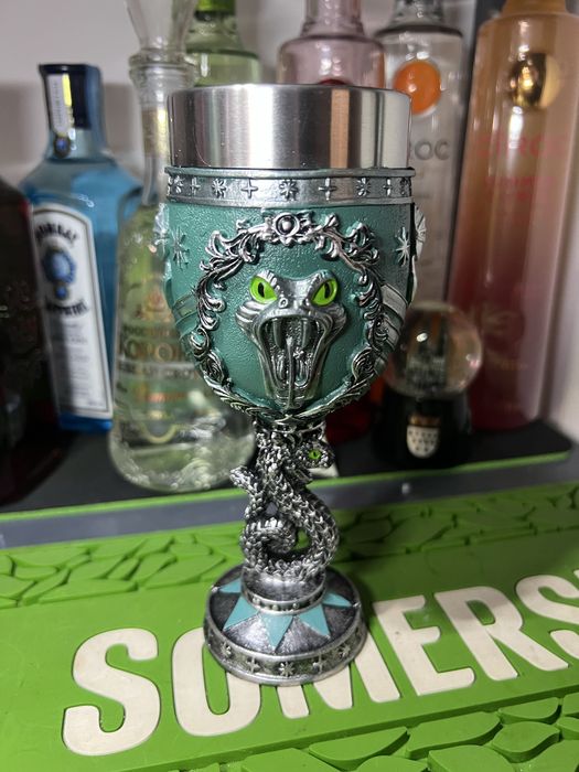 Cálice colecionável da Slytherin de Harry Potter