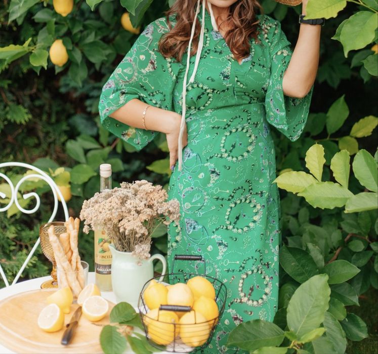 Шифоновое зеленое стильное платье 42/44