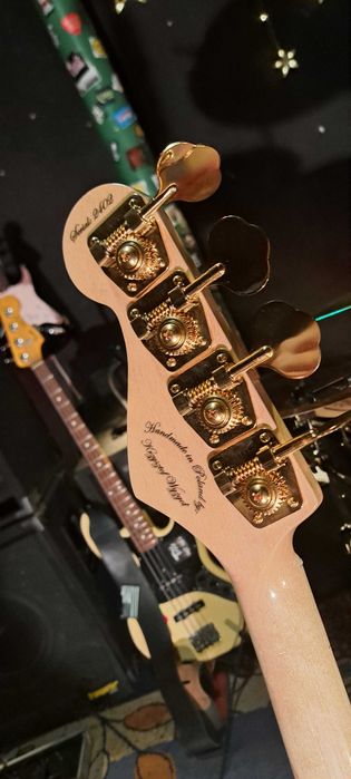 Lutnicza gitara basowa Pandora Guitars, Precision Bass