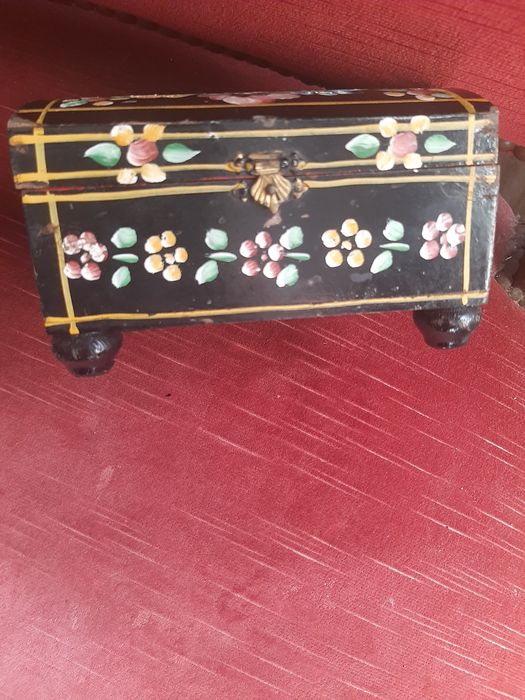 Caixa Decorativa Pintada à Mão