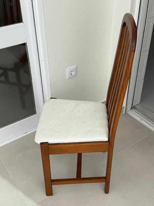 Conjunto mesa extensivel + 6 Cadeira