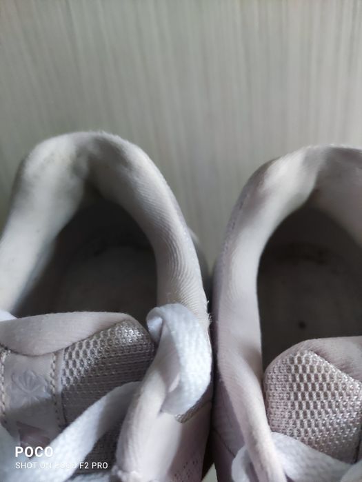 Кроси жіночі оригінал!