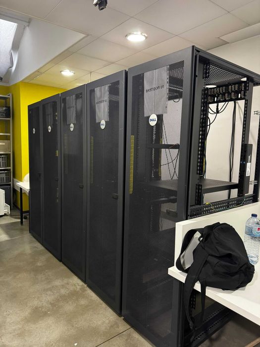Bastidores de servidor Dell - 200x0.60x0.97