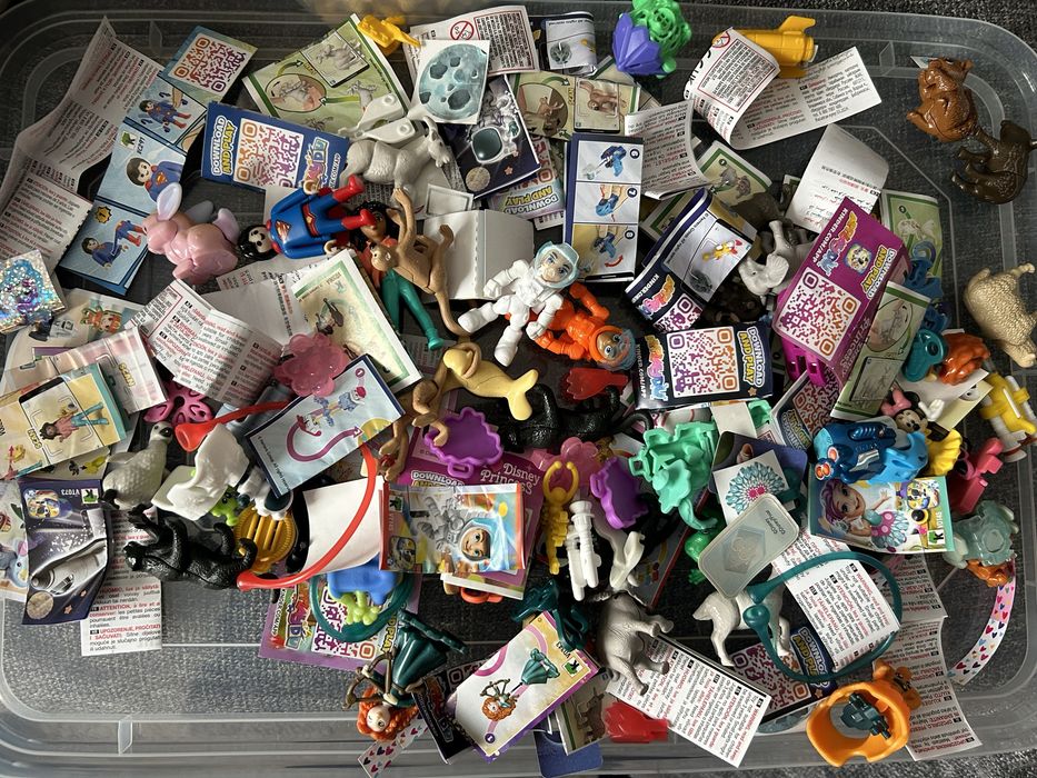 Figuras bonecos Kinder