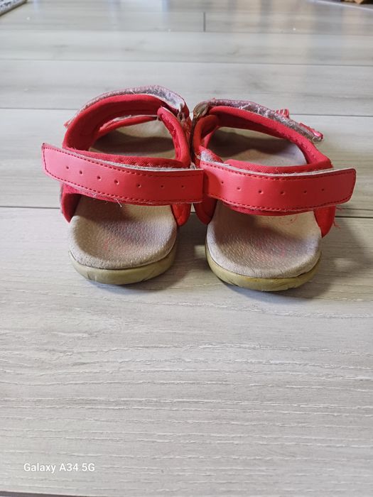 Тапочки шльопанці босоножки босоніжки сандалі