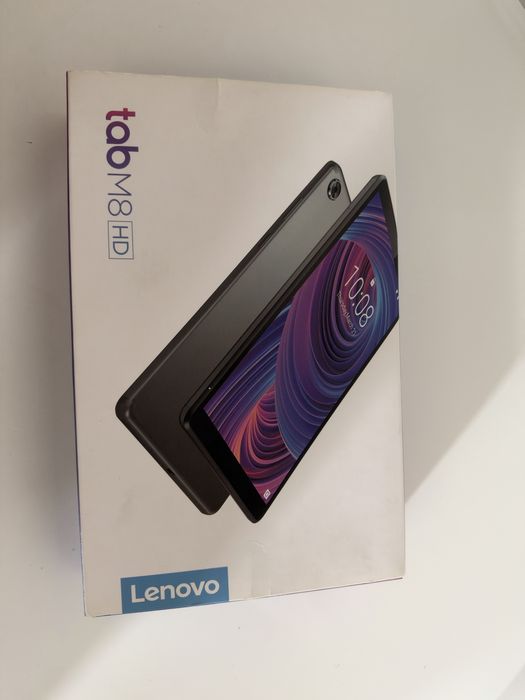 Tablet LENOVO Tab M8 TB-8505X 8" 2/16 GB LTE Wi-Fi Srebrny