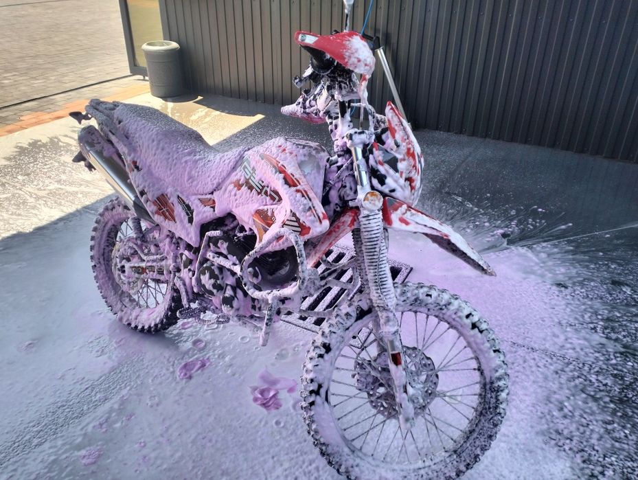 Geon X Road PRO 250 cm3 21/18