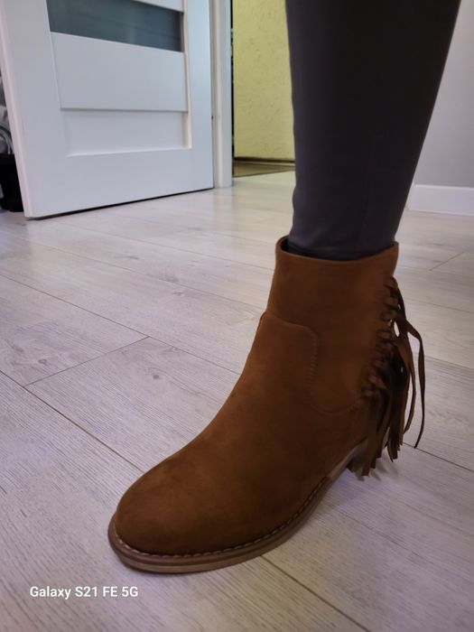 Nowe botki zamszowe DeeZee 36