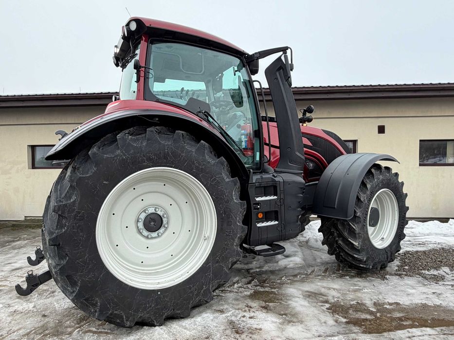VALTRA T215 Active