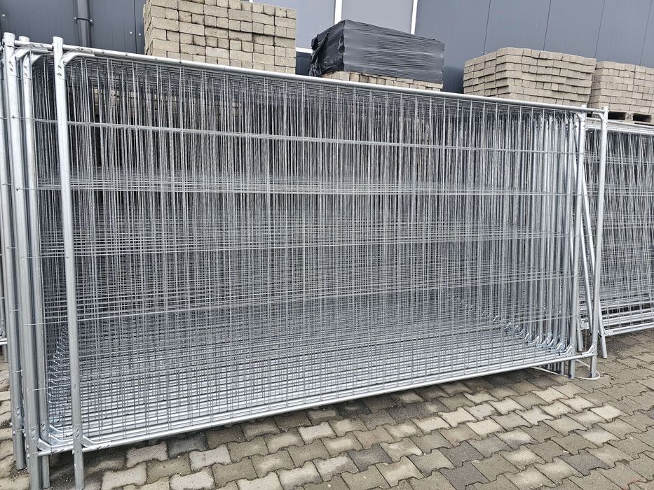 MOCNE - NOWEJ GENERACJI Tymczasowe ogrodzenie budowlane - Producent