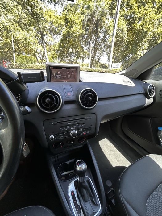 Audi A1 1.6tdi DSG 2012
