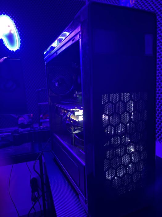 Gamingowy PC | Strix Vega 8GB | Ryzen | SSD Samsung | 850W |