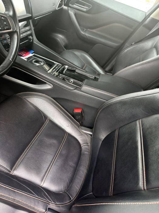 Jaguar F-Pace 20d