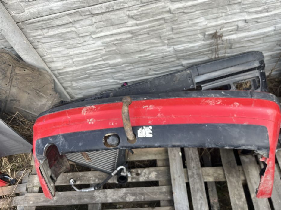 Zderzak tył bmw e36 kombi hak