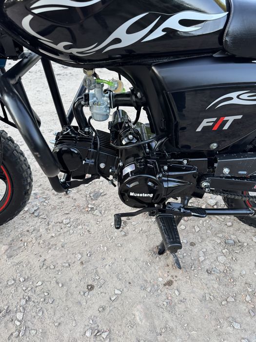 Продам Mustang fit 125