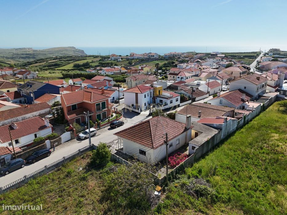 O Seu Próximo Projeto a 10 Minutos da Ericeira - Moradia Térrea Isola