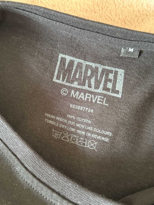 T-shirt czarny Marvel