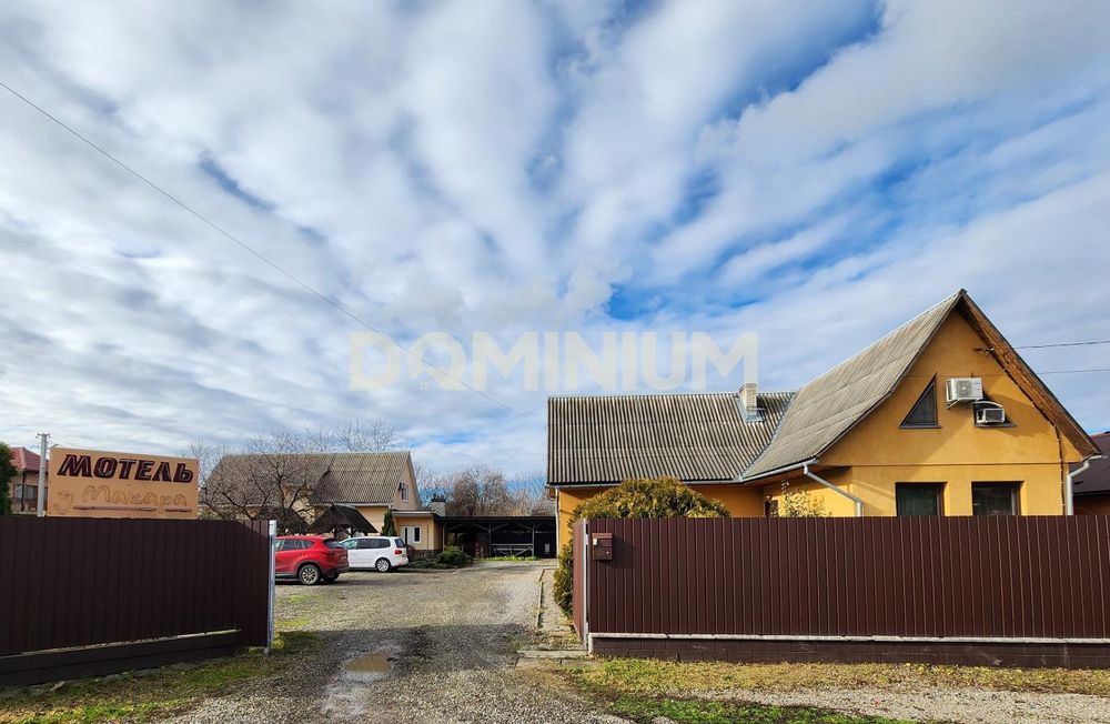 Продається готельний комплекс в м. Тячів