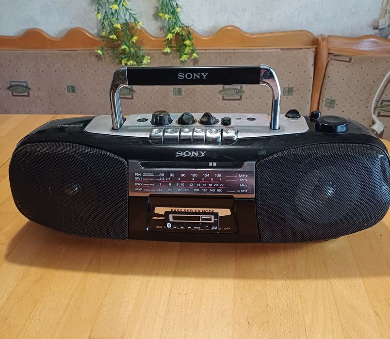 Музична блютуз колонка, бумбокс Sony
