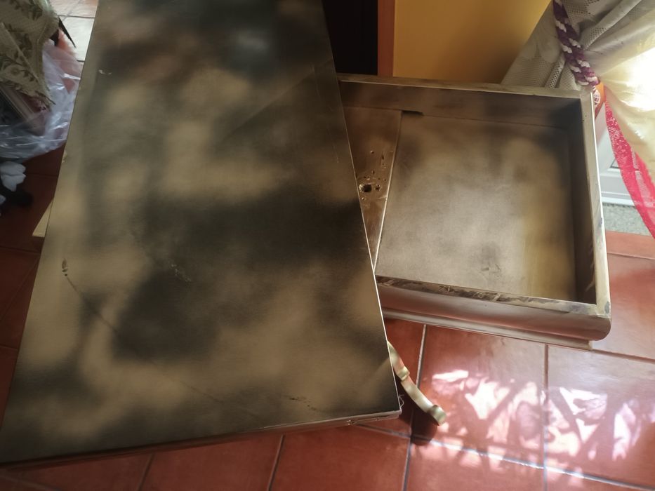 Mesa de Jogo muito antiga