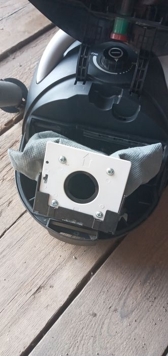 Пылесос Samsung VC-5916V мешковый самсунг.