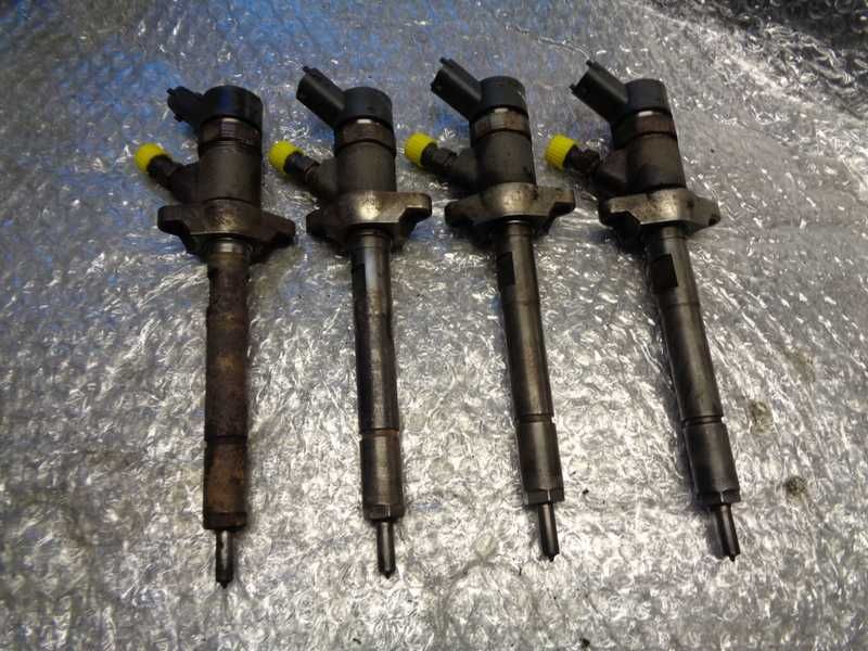 Wtrysk wtryski Ford Peugeot 1.6 hdi tdci 0445110188