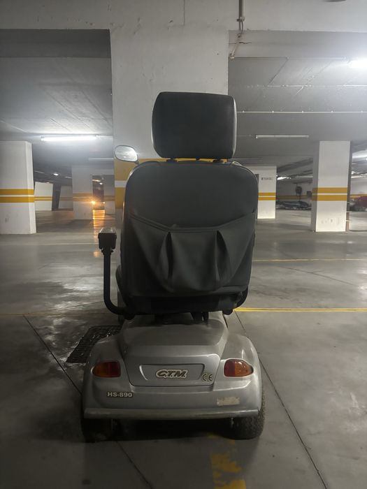 Scooter mobilidade reduzida precisa bateria nova
