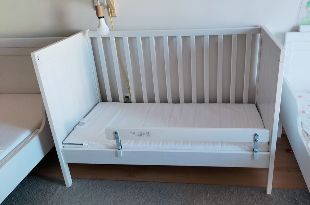 Conjunto 3 peças Cama grades/Berço Sundvik IKEA + Colchão