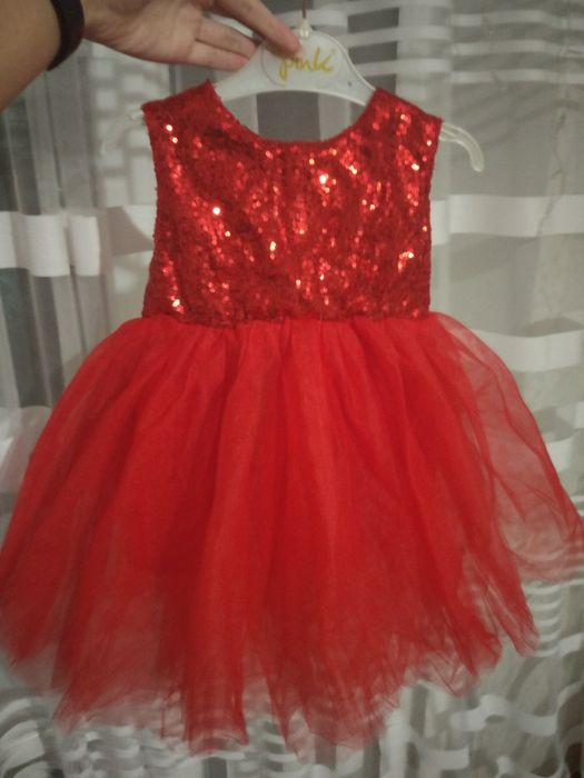 Сукня для дівчинки