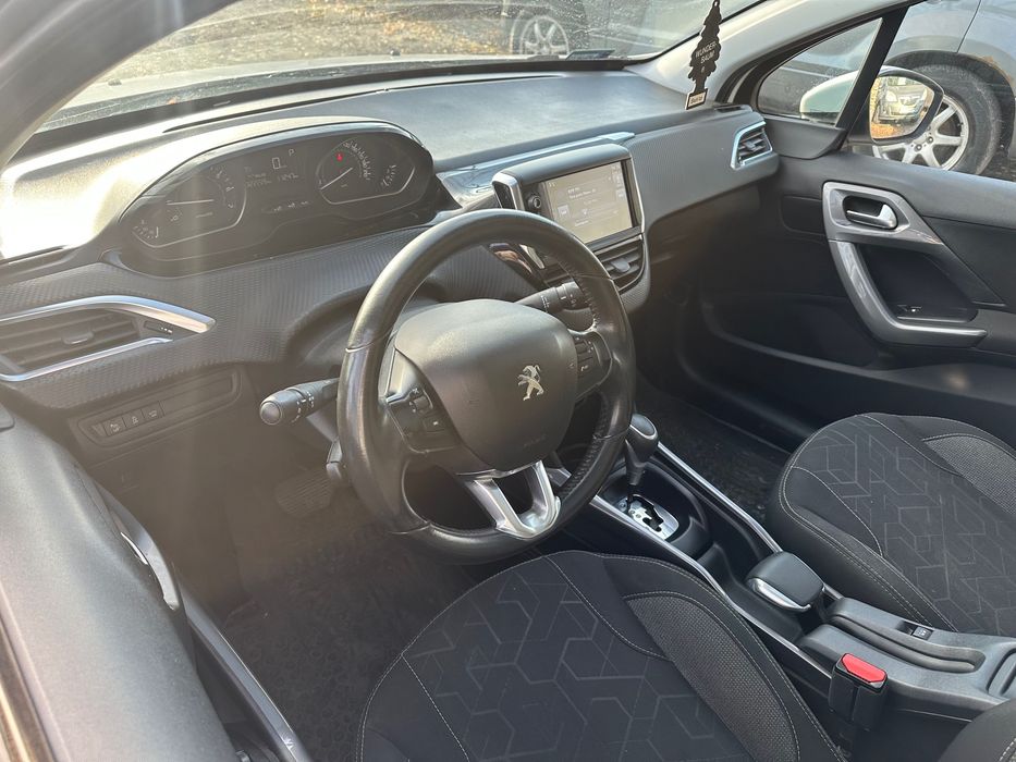 Peugeot 2008 1.2PB 2016r. Automat Klima Panorama PDC Navi LED DRL