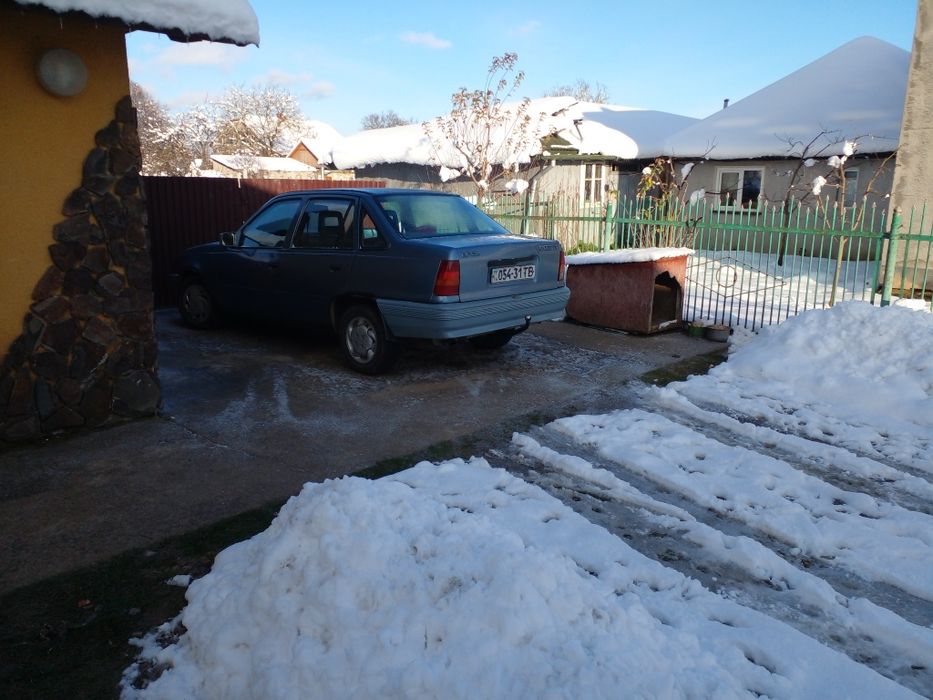 Опель Кадет 1.3 бензин