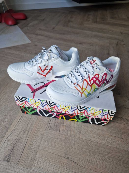 Skechers sneakersy 38 nowe