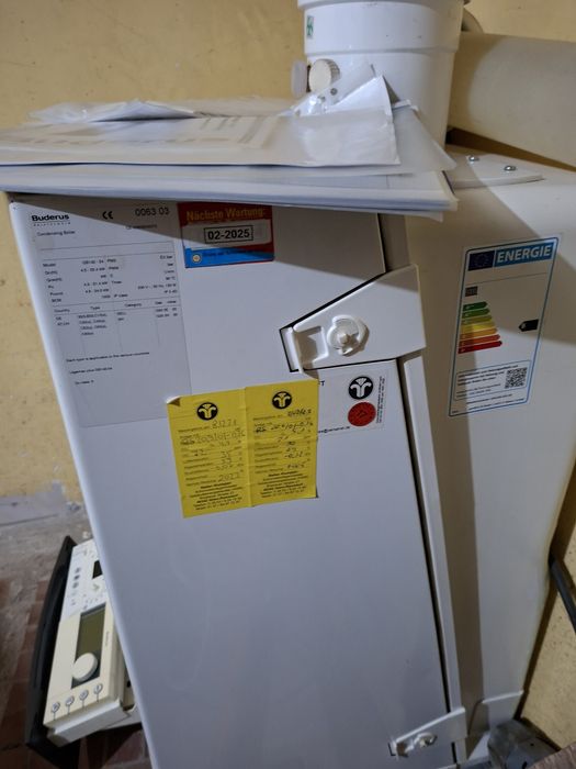 Piec gazowy kondensacyjny Buderus Logamax GB 142