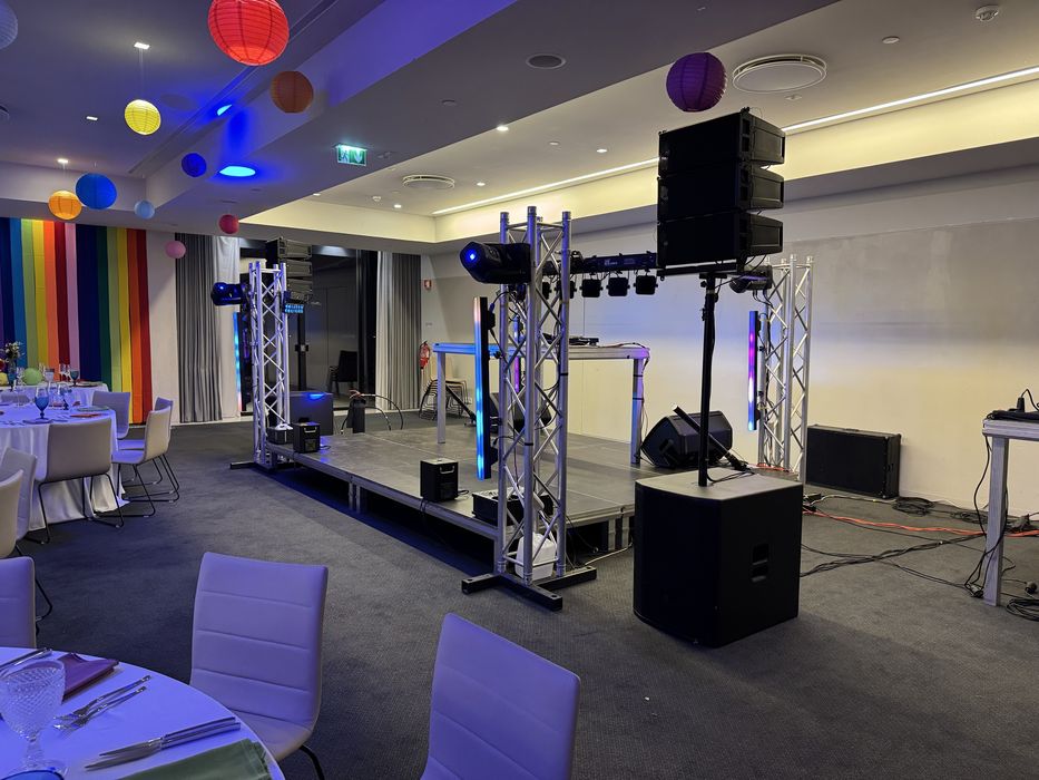 Aluguer Material Som/luz  - Casamentos & Corporativos