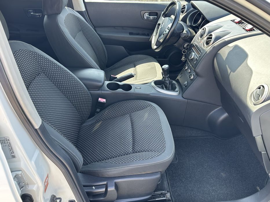 Nissan Qashqai + 2