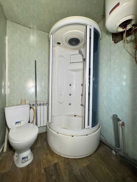 Половина будинку- ближня Олексіївка