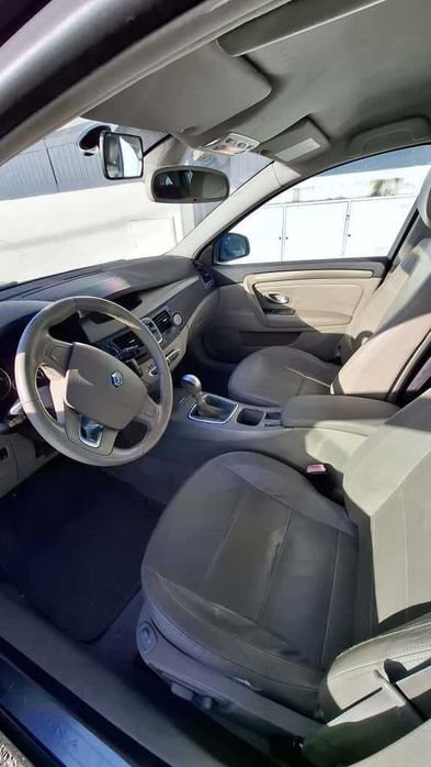 Renault Laguna III Break uma carrinha espaçosa, confortável e fiável.