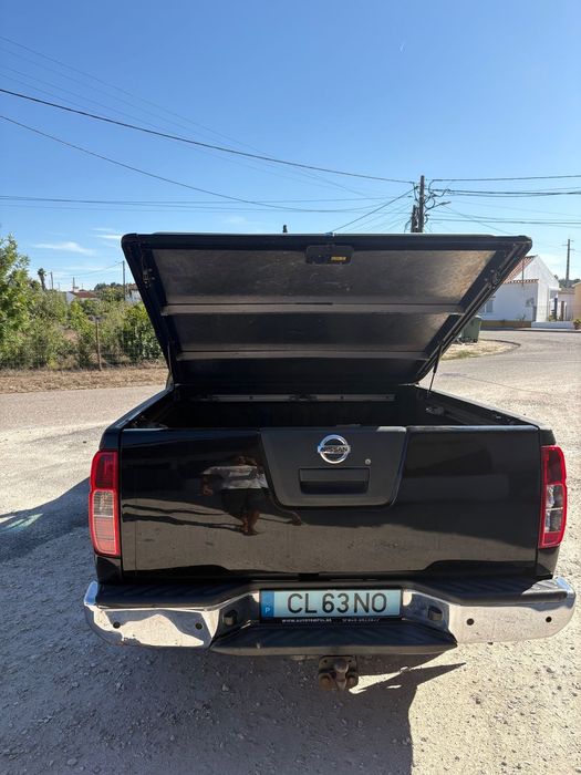 Nissan Navara 2.5 dCi CD LE Hi-Tech AT