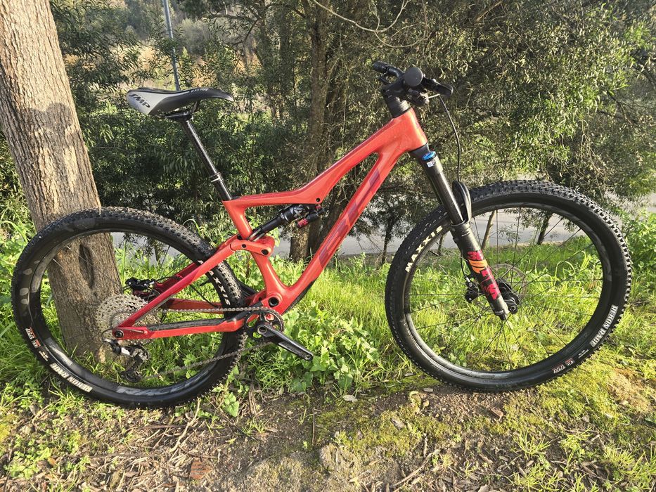 Bh lynx trail 9.0 m semi nova