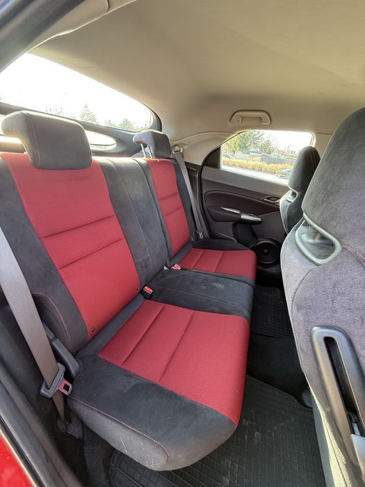 Honda Civic VIII UFO 2.2 ICTDI