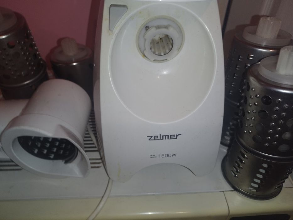 Продам комбайн не дорого.