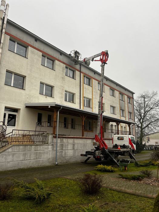 Usługi podnośnikiem koszowym