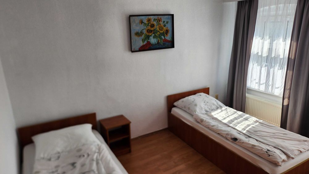 Noclegi Hostel Almina