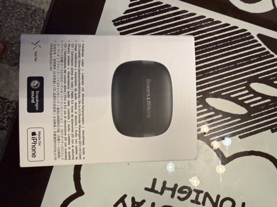 Bowers & Wilkins Pi8